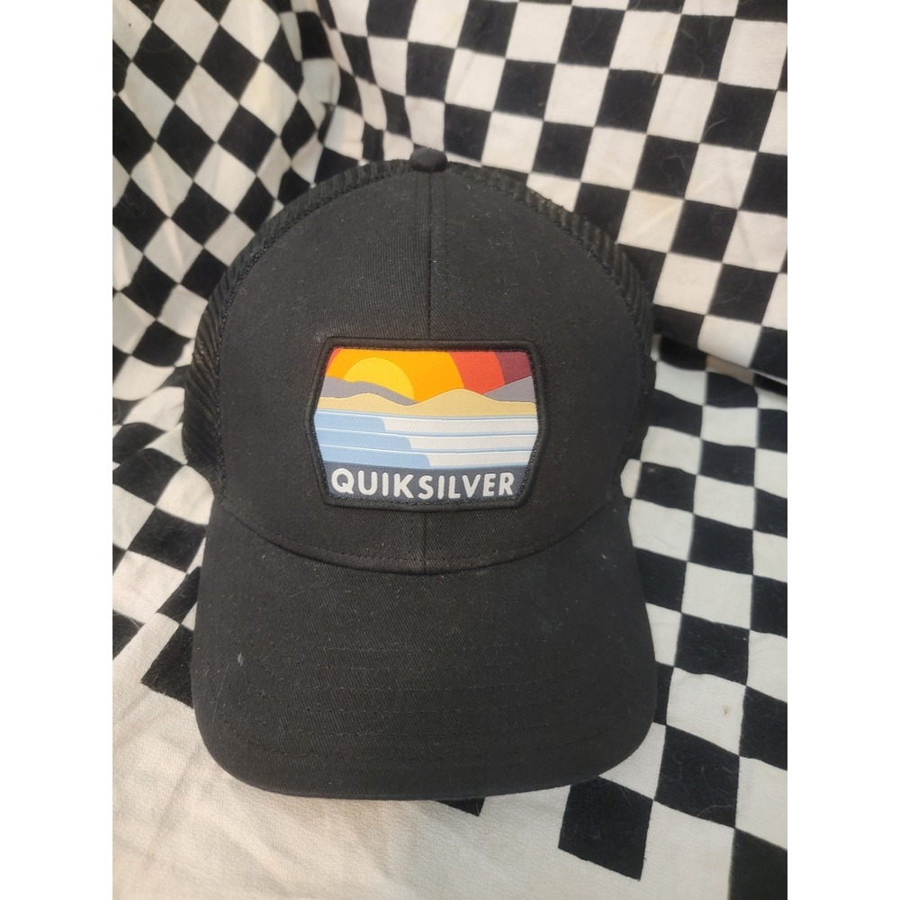 Quiksilver Black Mesh Snapback Hat | Surf Trucker Cap‎ 🌊